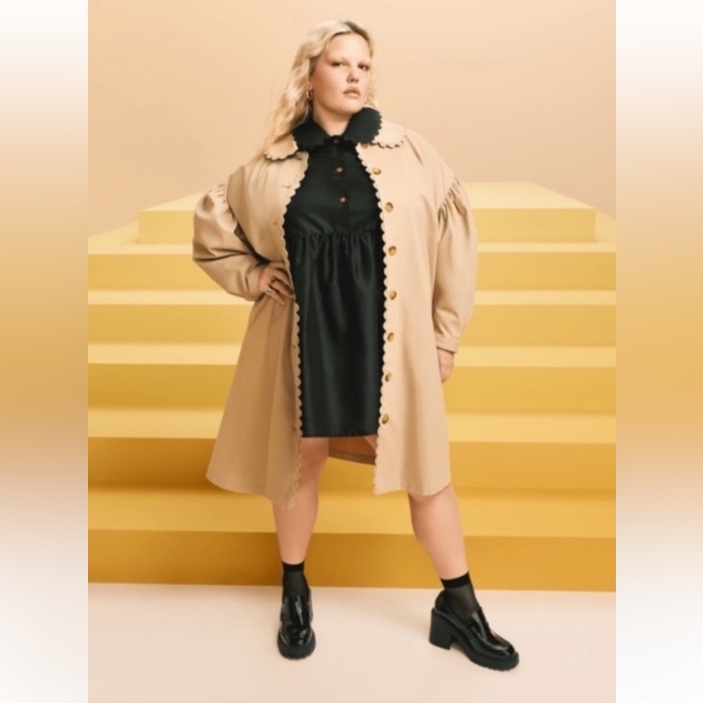 Kika Vargas x Target Tan Scallop Edge Trench Coat Size 4X No tags. It is yours!